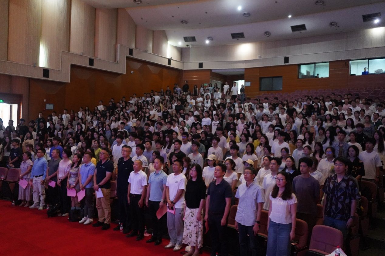 365上市公司官网召开2026级新生见面会